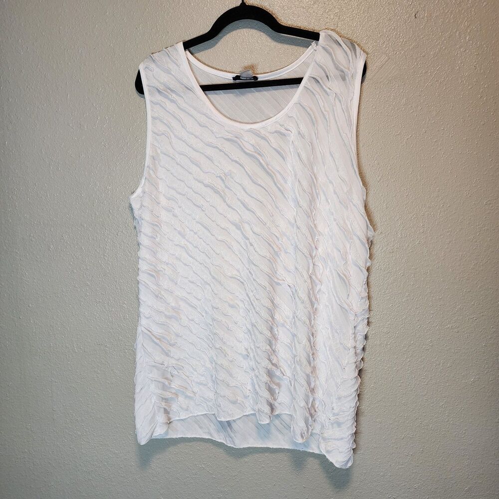 Brittany Black Woman White Textured Wavy Ruffle Tank Top Tunic - Size 2X